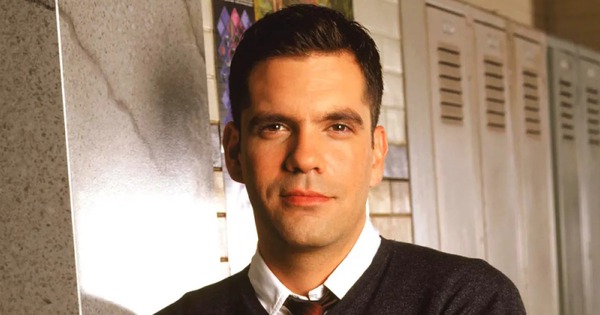 Diễn viên chuyên trị vai phản diện qua đời tuổi 54 tcdbopufe019 17445240547081779473496 1744537924852 17445379249821613476174 44 0 672 1200 crop 17445380672701627282149jpg