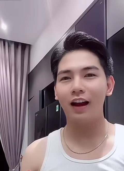 Nam diễn viên Việt kết hôn đồng giới được mời livestream giá 120 triệu, từ chối thẳng- Ảnh 1.