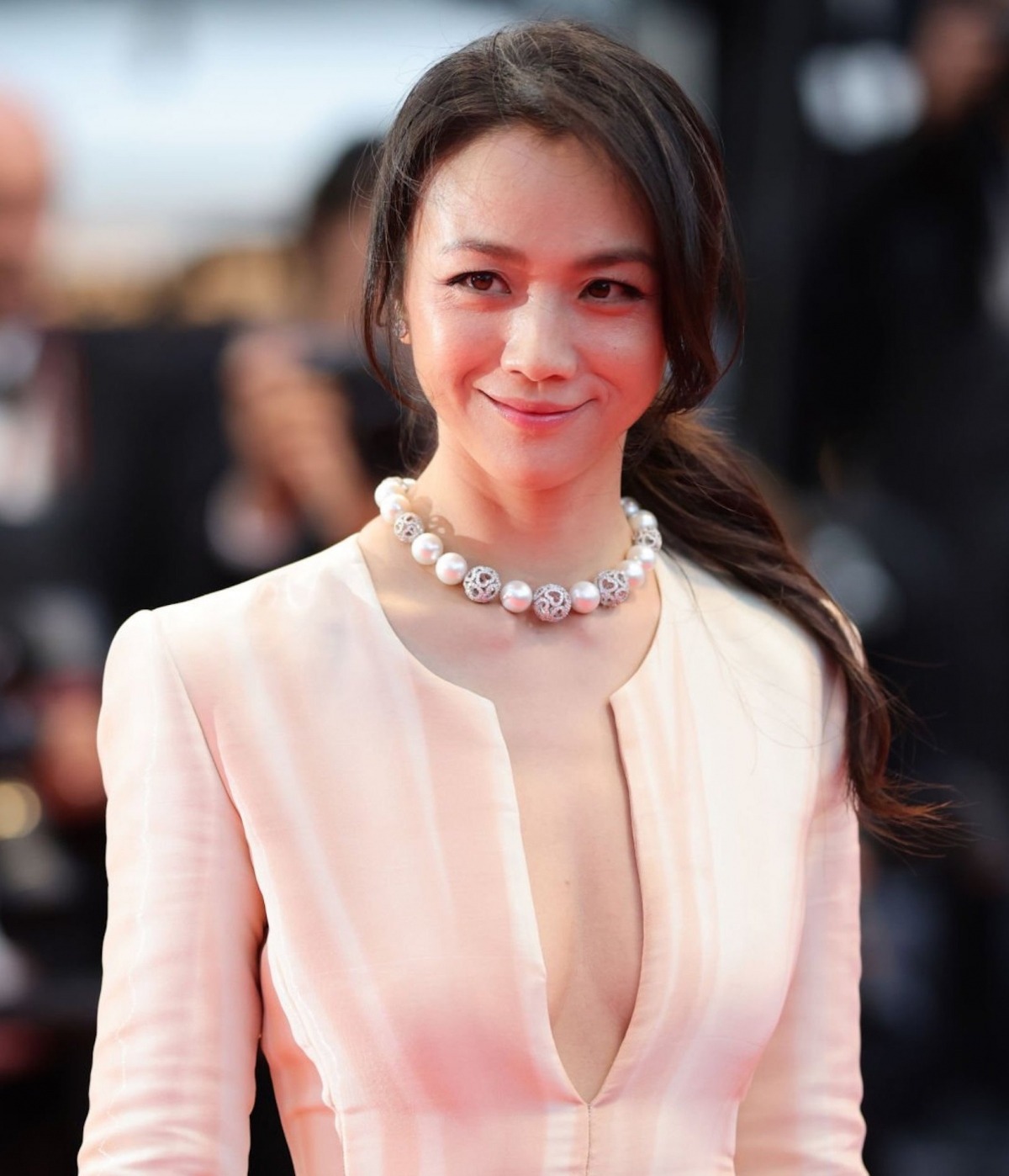 Căng: 1 đại hoa đán bị tố tác động vật lý trợ lý ở Cannes, triệu người réo tên Thư Kỳ - Phạm Băng Băng- Ảnh 6.