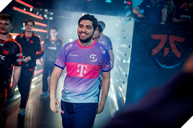 việc đưa Boukada về đội gặp khá nhiều khó khăn đối với Team BDS