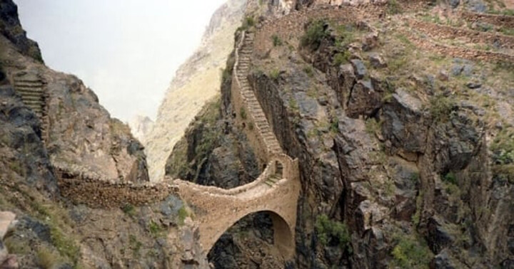 5 cây cầu đáng sợ nhất hành tinh: Du khách đứng không vững vẫn mê mẩn check-in- Ảnh 5.