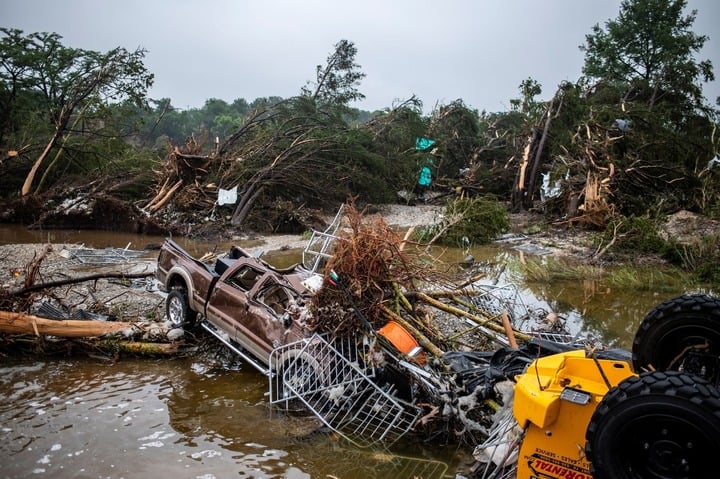 Texas hoang tàn sau trận lũ lịch sử- Ảnh 8.