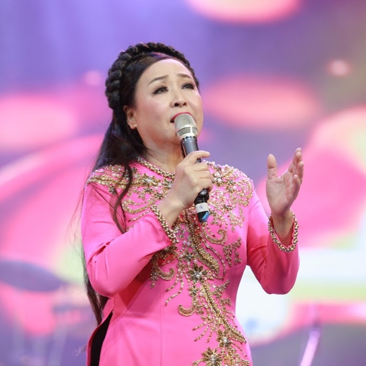 Nữ NSND đầu tiên hát Bài ca thống nhất lịch sử, đứng ra bảo vệ Long Nhật vì một điều- Ảnh 1. Nữ NSND đầu tiên hát Bài ca thống nhất lịch sử, đứng ra bảo vệ Long Nhật vì một điều- Ảnh 1.