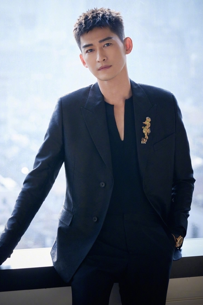 Không phải Trịnh Sảng hay Cổ Lực Na Trát, tổng tài “dầu mỡ” nhất showbiz đang hẹn hò mỹ nhân này?- Ảnh 4.