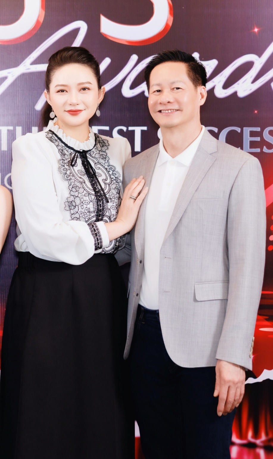 Mỹ nhân Vbiz được đại gia hơn 26 tuổi trao tài sản hàng trăm tỷ quyết không đẻ thêm con, lý do vì sao?- Ảnh 7. Mỹ nhân Vbiz được đại gia hơn 26 tuổi trao tài sản hàng trăm tỷ quyết không đẻ thêm con, lý do vì sao?- Ảnh 7.