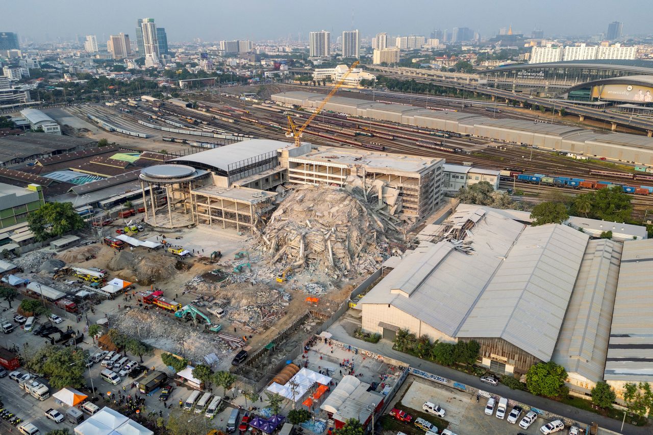 Động đất Myanmar: Số người chết tăng đột biến, nhiều người chờ đợi cứu trợ trong tuyệt vọng- Ảnh 7.