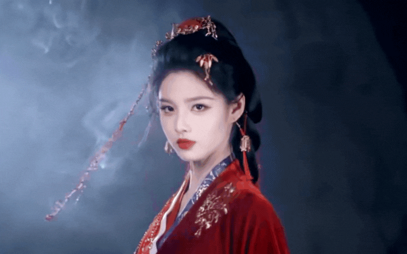 Mỹ nhân lên hot search vì mặc trang phục màu đỏ đẹp dữ dội, mới 17 tuổi mà thần thái đã