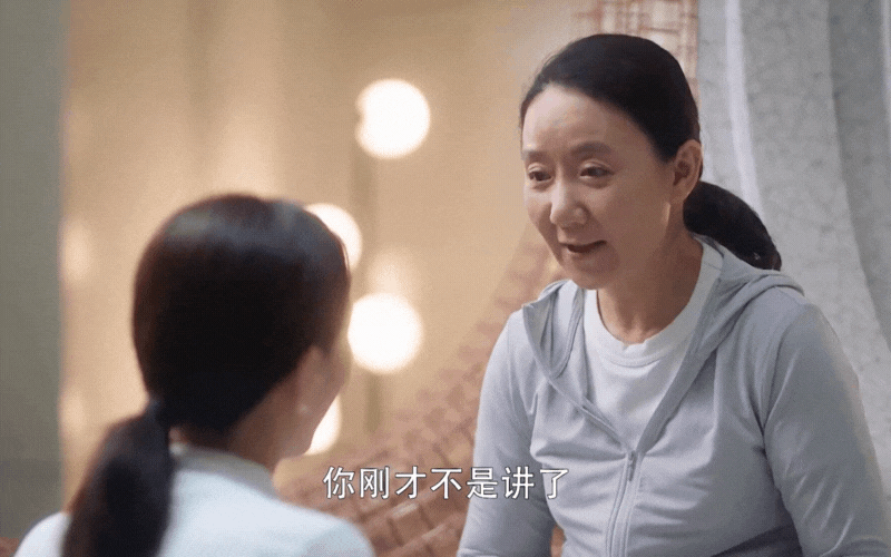 Cảnh “phú bà giả nghèo đi mua trang sức” trong Gió Ngang Khoảng Trời Xanh: Bản gốc xem đã bao nhiêu, bản remake bị chê nhiều bấy nhiêu- Ảnh 2.