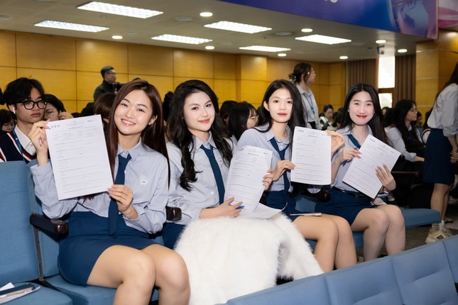 Thí sinh đầu tiên của Hoa hậu Việt Nam 2024: