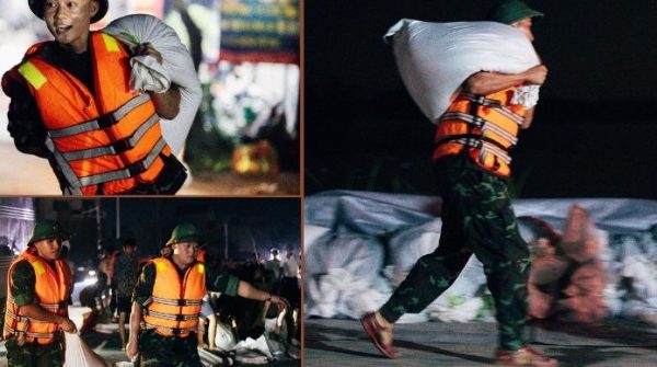 Xúc động hình ảnh các chiến sĩ giúp dân hộ đê ở Thái Nguyên thi t k ch a c t n 51 1760010607 759 width740height495 auto cropjpg