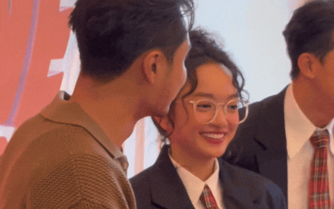 Bức ảnh trong quá khứ không ai nhận ra của ngọc nữ màn ảnh Vbiz- Ảnh 9. Bức ảnh trong quá khứ không ai nhận ra của ngọc nữ màn ảnh Vbiz- Ảnh 9.