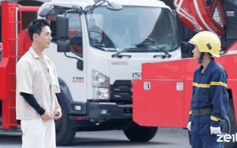 Nam diễn viên vừa xuất hiện ở Chiến Sĩ Quả Cảm đã phạm lỗi khiến Kiều Minh Tuấn và dàn sao căng thẳng ra mặt- Ảnh 2. Nam diễn viên vừa xuất hiện ở Chiến Sĩ Quả Cảm đã phạm lỗi khiến Kiều Minh Tuấn và dàn sao căng thẳng ra mặt- Ảnh 2.