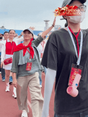 Dàn sao Việt luyện tập diễu hành tại sân Mỹ Đình: Thu Quỳnh hào hứng mong chờ 1 điều, Thanh Sơn - Khánh Vy - vợ chồng Salim góp mặt!- Ảnh 2.