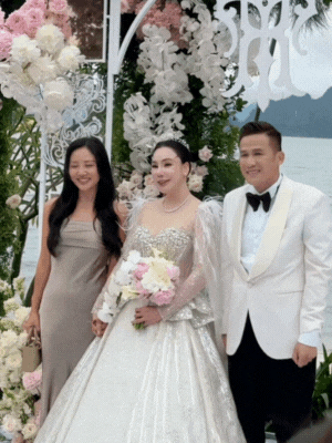 Dàn sao dự đám cưới Hồ Quỳnh Hương: Thiều Bảo Trâm khoe dáng gợi cảm, Dàn sao dự đám cưới Hồ Quỳnh Hương: Thiều Bảo Trâm khoe dáng gợi cảm,