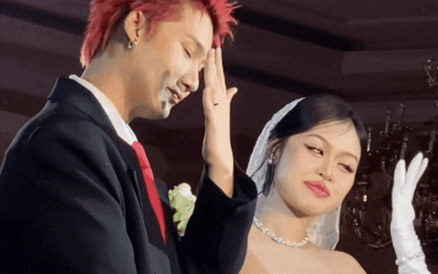 Đám cưới đột ngột của cặp sao gen Z: Cô dâu suýt khóc khi thực hiện 1 nghi lễ!- Ảnh 2.