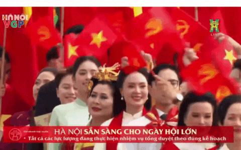 Trọn vẹn khoảnh khắc Khối nghệ sĩ tổng duyệt diễu hành: Chưa bao giờ nghệ sĩ Việt lại đẹp đến thế!- Ảnh 3.