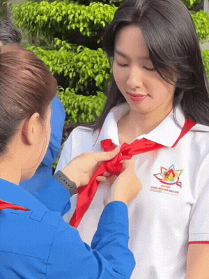 Thái độ lạ lẫm của Thuỳ Tiên hậu ồn ào kẹo rau- Ảnh 1.