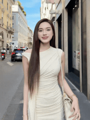 Mặc váy ngắn cũn nhưng lần này Đỗ Hà lại được khen!- Ảnh 1.