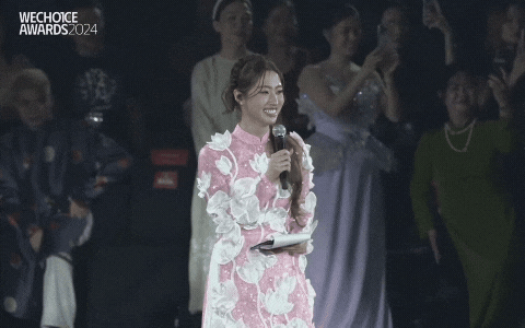 MC Anh Tuấn đang dẫn chương trình bỗng dưng rời khỏi vị trí, Hoa hậu gen Z xử lý bằng 1 câu cực khéo!- Ảnh 5. MC Anh Tuấn đang dẫn chương trình bỗng dưng rời khỏi vị trí, Hoa hậu gen Z xử lý bằng 1 câu cực khéo!- Ảnh 5.