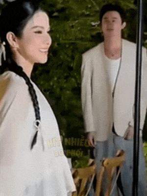 Diệp Lâm Anh công khai sánh đôi cùng tình trẻ, đàng trai có 1 hành động khó chối chuyện yêu đương?- Ảnh 1.