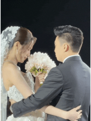 Đám cưới Hoa hậu Đỗ Hà - Viết Vương tại Hà Nội: Cô dâu ôm chồng khóc nức nở,