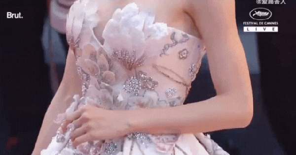 Đã có mỹ nhân thay thế Phạm Băng Băng làm “nữ hoàng thảm đỏ Cannes”, đẹp không thể tả khó để chê! 27 Đã có mỹ nhân thay thế Phạm Băng Băng làm “nữ hoàng thảm đỏ Cannes”, đẹp không thể tả khó để chê! thiet ke chua co ten 2025 05 17t093839541 174745183381513031721 0 0 335 640 crop 17474518496782072328541gifpng