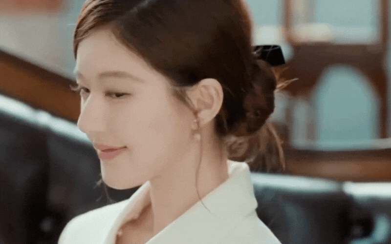 Cô vợ nhỏ kém 13 tuổi của Trần Vỹ Đình: Từ nhan sắc tới khí chất đều chuẩn thiếu phu nhân tổng tài- Ảnh 1.