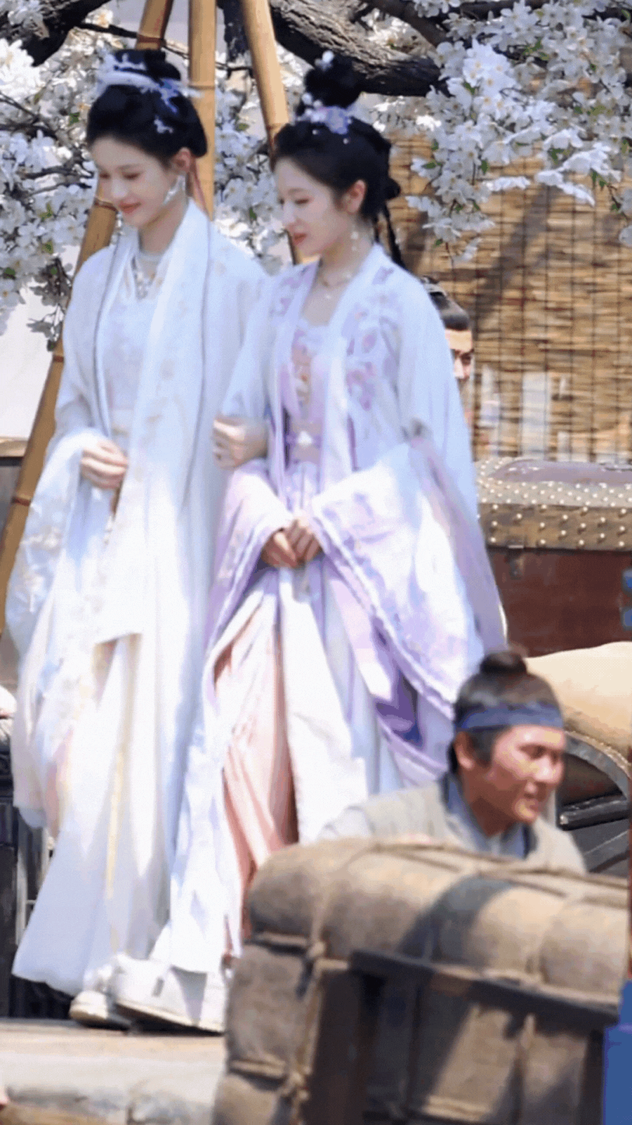 Nữ chính Triều Tuyết Lục đi bộ dưới tuyết thôi cũng viral khắp cõi mạng, càng về cuối phim càng đẹp tuyệt đỉnh- Ảnh 7.