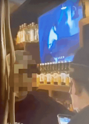 Đột kích quán bar bắt giữ 1 nam ca sĩ quen mặt trong showbiz- Ảnh 2.