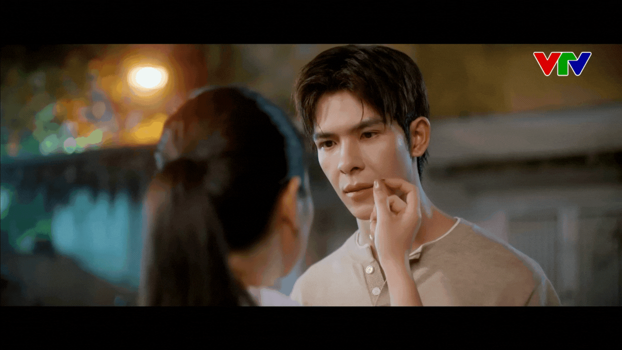 Gió Ngang Khoảng Trời Xanh: Tổng tài sắp lộ bộ mặt thật sau khi qua đêm ở nhà Ngân, lời cảnh tỉnh cho sự dễ dãi?- Ảnh 1.