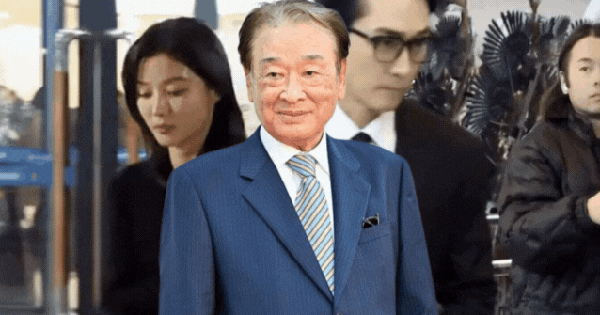 Cả showbiz đến viếng "ông nội quốc dân": Choi Ji Woo khóc xé lòng, Song Seung Hun - Kim Yoo Jung thất thần thiet ke chua co ten 2025 11 26t121728515 1764145046121254916311 0 0 335 640 crop 1764147096156593754908gifpng