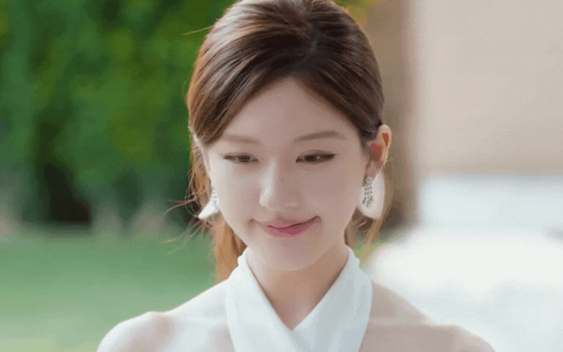 Triệu Lộ Tư đẹp phát sốc trong phim mới, bảo sao được tổng tài Trần Vỹ Đình dốc hết lòng che chở- Ảnh 6. Triệu Lộ Tư đẹp phát sốc trong phim mới, bảo sao được tổng tài Trần Vỹ Đình dốc hết lòng che chở- Ảnh 6.