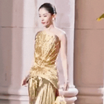 1 nữ diễn viên ngã "bổ nhào" trên thảm đỏ show thời trang, BTC đã dặn nhưng quyết không nghe! thiet ke chua co ten 25 17497967036172055685916 0 0 335 640 crop 17497967716651022703535gifpng