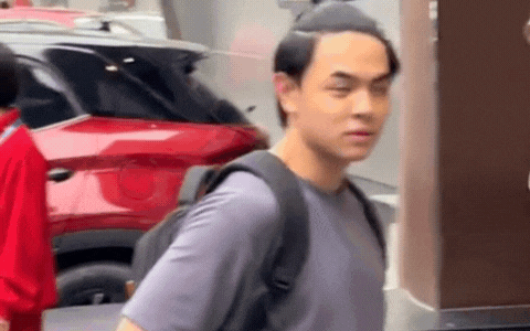 Showbiz Việt xuất hiện trai đẹp trong phim đang hot nhất rạp: Visual cam thường cực cuốn, khui ra gia thế mới ngỡ ngàng- Ảnh 1.