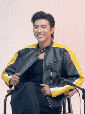 Phản ứng kỳ lạ của Steven Nguyễn khi bị Phản ứng kỳ lạ của Steven Nguyễn khi bị