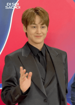 "Chàng gốm" Kim Bum khoe visual “3 không” đẹp đỉnh trên sân khấu Việt Nam, visual sau 16 năm không đổi! thiet ke chua co ten 35 17564427339471430329062 1756445344930 17564453525621137118878