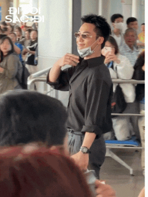 "Zoom cận" dàn Anh Trai Say Hi từ Mỹ về Việt Nam: Người xuất hiện "tuyệt đối điện ảnh", người được bạn gái tháp tùng sát rạt! thiet ke chua co ten 5 1753866109124 17538661098721479153686