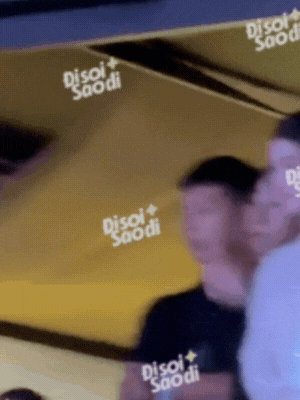 HOT: Bắt gặp vợ chồng Phương Nhi thân thiết với SOOBIN, cùng nhau