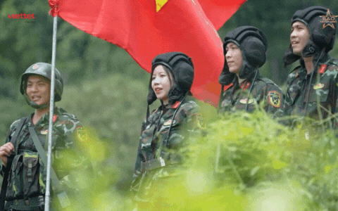 Tập 7 Sao Nhập Ngũ: Hoà Minzy bị chấn thương sau khi bị Tập 7 Sao Nhập Ngũ: Hoà Minzy bị chấn thương sau khi bị