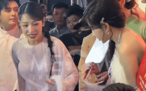 Vbiz 2024 có 2 tình bạn