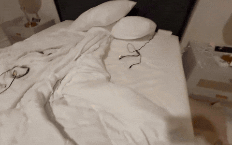 Phát hiện cảnh tượng hãi hùng trong phòng riêng của sao nam Vbiz: