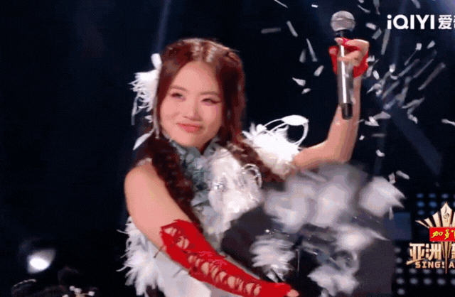 Phương Mỹ Chi khiến tài tử Hoàn Châu Cách Cách sững người, không khép miệng nổi trên truyền hình Trung Quốc- Ảnh 2. Phương Mỹ Chi khiến tài tử Hoàn Châu Cách Cách sững người, không khép miệng nổi trên truyền hình Trung Quốc- Ảnh 2.