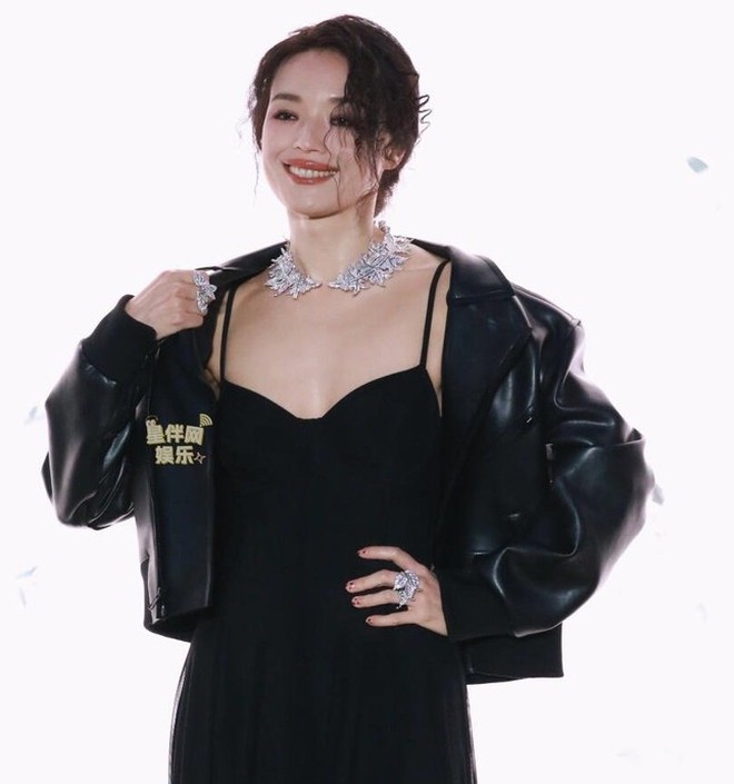 Thư Kỳ không có đối thủ- Ảnh 2.