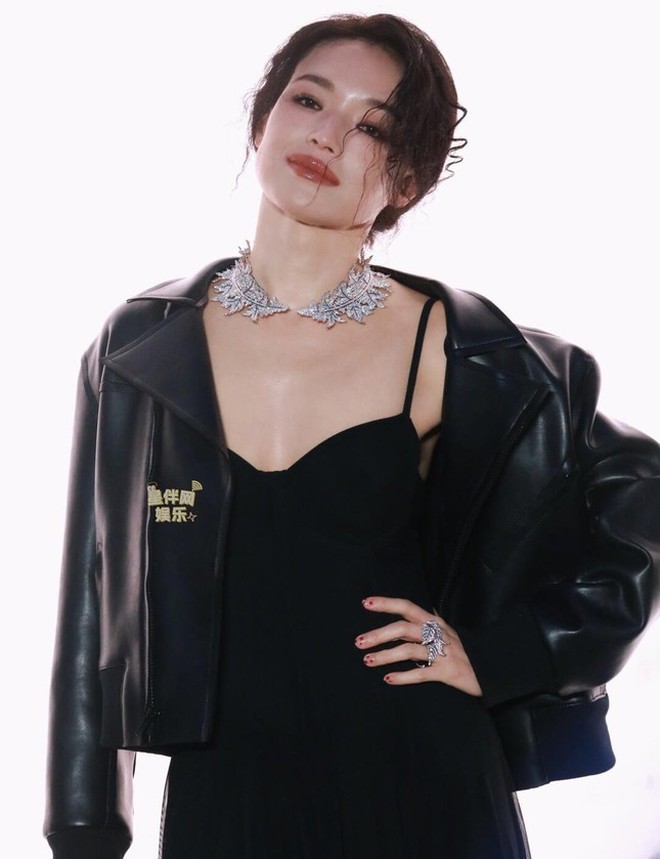 Thư Kỳ không có đối thủ- Ảnh 3.