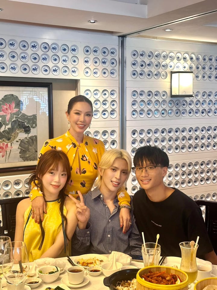 Con gái duy nhất của Hoa hậu Thu Hoài: Nói 3 thứ tiếng, 25 tuổi làm Phó giám đốc- Ảnh 2.