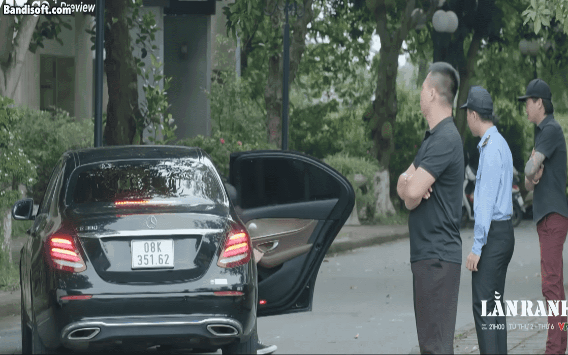 Phim Việt giờ vàng mới chiếu đã có rating cao chót vót, dàn cast tài sắc thế nào mà netizen chấm vội 0 điểm