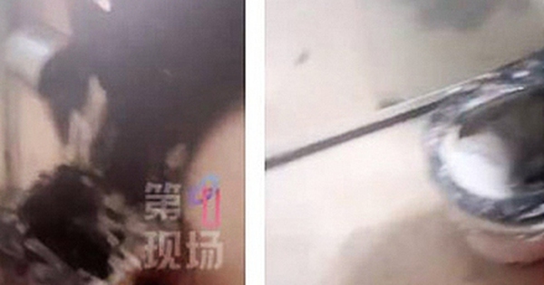 Bồn cầu thông minh nổ tung khiến tường cháy đen, sàn ngập nước thumb no bon cau 08531460 1759904486328 1759904486575806921770 1759904507780326006344 86 158 361 597 crop 175990452183944567830jpg