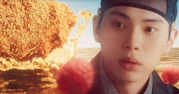 Quá bất lực với Ngự Trù Của Bạo Chúa: Càng ngày càng lố lăng, nam chính có 1 hành động khó coi vô cùng thumb screenshot 87 1758185729463225186181 17581857322872091021342 46 52 358 648 crop 17581857413211879335325png