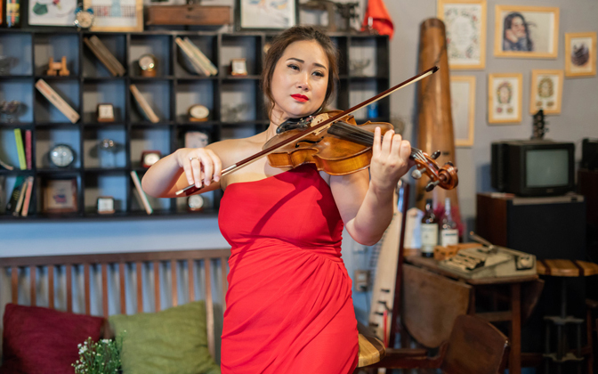 Từ tình yêu con, sao nữ Vbiz mở trường để đồng hành với trẻ tự kỷ- Ảnh 1.