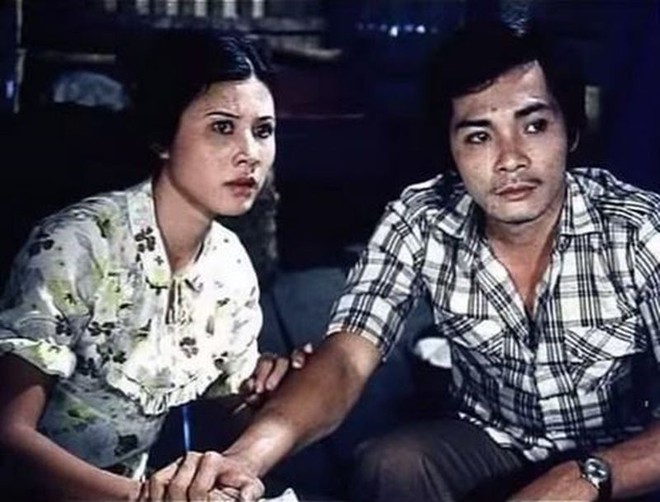 Tài tử đình đám Vbiz từng vung tay tiêu 3 cây vàng trong 1 đêm: Cuối đời sống nghèo khổ, bệnh tật đeo bám- Ảnh 2.